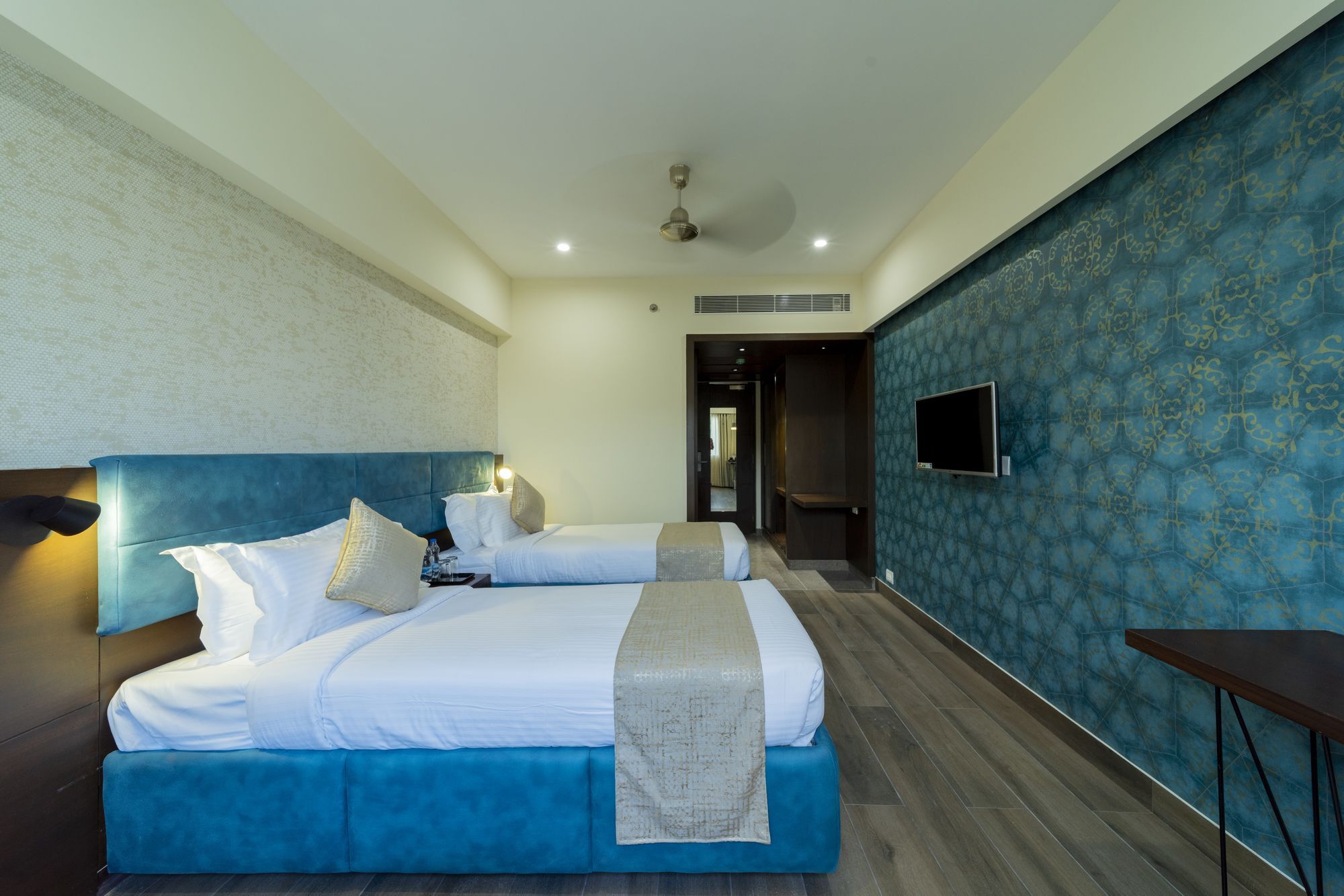 Bhagini Icon Domlur Hotel Bangalore Buitenkant foto